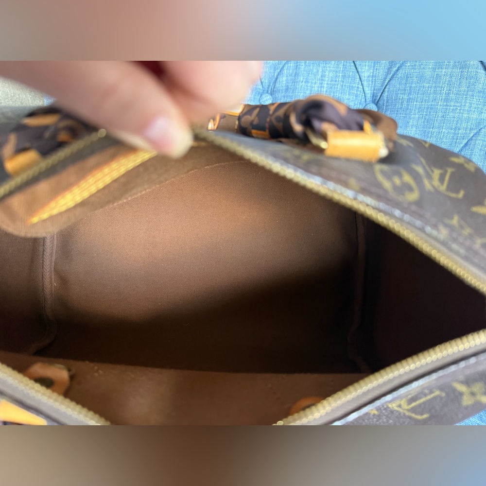 Louis Vuitton Speedy 30 Monogram Canvas Bag Brown LV Authentic - Picture 9 of 16